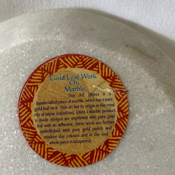 GORGEOUS Floral Motif Marble Hand Painted Gold Leaf Decorative Plate - Picture 7 of 7